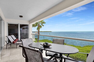 Mariners Club oceanfront Condo 321