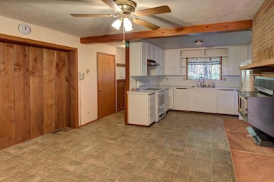 7591 Old Stage Rd, Central Point, OR 97502 - photo 6