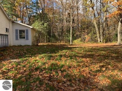 399 N Huron Rd, Au Gres, MI 48703 - photo 4