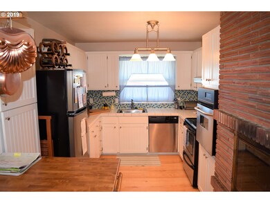 30385 Hillside Tr, Goldbeach, OR 97444 - photo 7