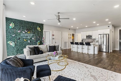 The Saxony unit 317, New Orleans, LA 70117 - photo 3