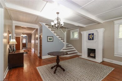 137 N Race St, Statesville, NC 28677 - photo 5