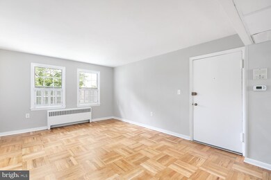 6615 E Wakefield Dr unit B2, Alexandria, VA 22307 - photo 3