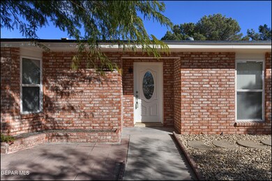 1638 Common Dr, El Paso, TX 79936 - photo 7