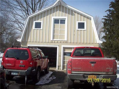 Garage.