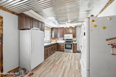 12570 W Axline St, Fostoria, OH 44830 - photo 3