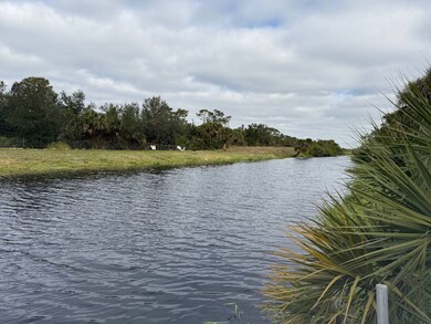 24 Castle Dr unit 24, Nokomis, FL 34275 - photo 2