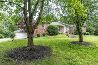 2005 Paddock Ln, La Grange, KY 40031 - photo 5