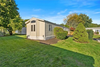 8 Idlewild Ct, Coventry, RI 02816 - photo 4