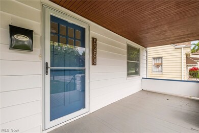 5258 Erwin St, Maple Heights, OH 44137 - photo 4