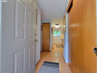 9900 SW Trapper Terrace, Beaverton, OR 97008 - photo 3