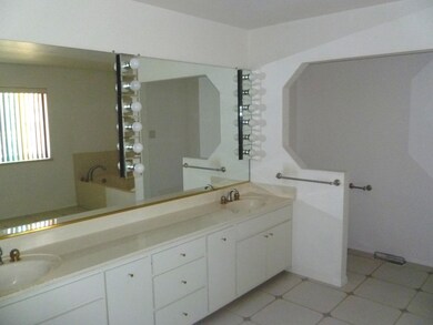 Master Bath.JPG