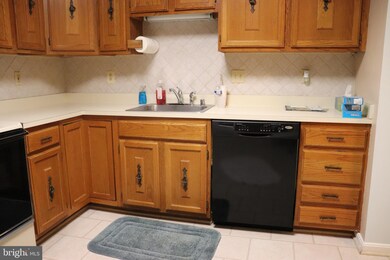 9430 Loch Leven Ct, Laurel, MD 20723 - photo 3