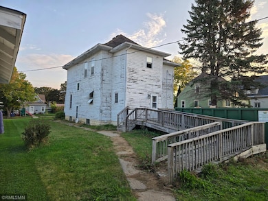 615 1st St, Kenyon, MN 55946 - photo 5