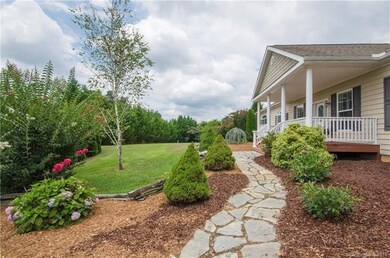 123 Cheraw Ln, Flat Rock, NC 28731 - photo 2