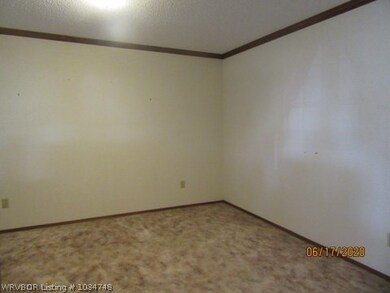 Office , off entry / Possable 4th bedroom