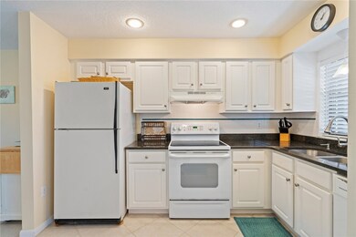 4141 Silver Palm Dr unit 13, Vero Beach, FL 32963 - photo 5