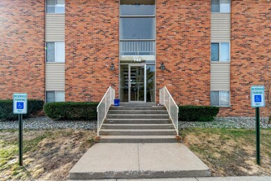 39-742-W-Kilgore-Rd-#204-Kalamazoo-MI-49