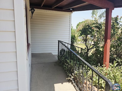 154 C St, Brawley, CA 92227 - photo 3