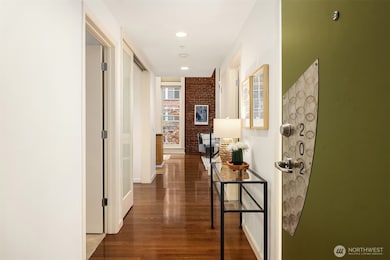 2324 1st Ave unit 202, Seattle, WA 98121 - photo 2