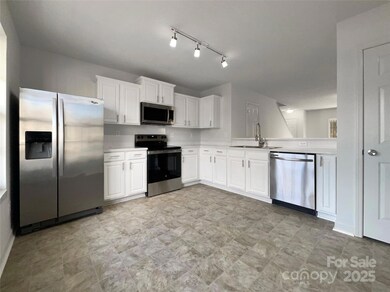 4070 Shasta Cir, Clover, SC 29710 - photo 6