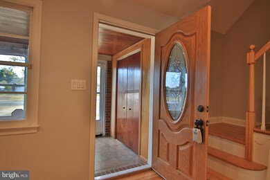 714 E Maple Rd, Linthicum Heights, MD 21090 - photo 4