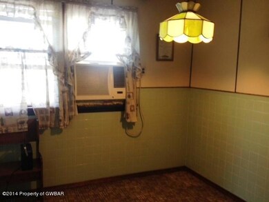 134 Bear Creek Rd, Dupont, PA 18641 - photo 4