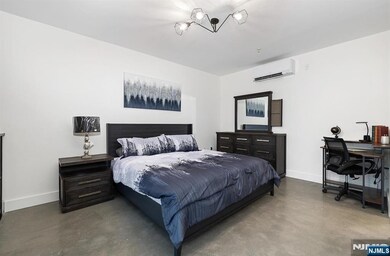 65 Mcwhorter St unit 112, Newark, NJ 07105 - photo 5