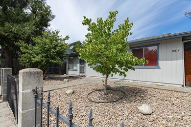 708 Sw Bridge St Listing Photos - 4 of 5