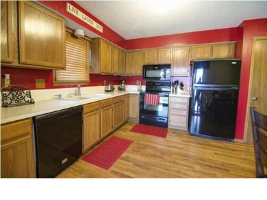 All Kitchen Appliances Stay with the Home