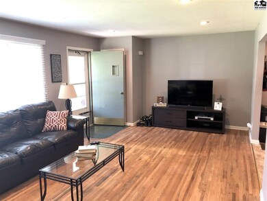 1115 Glendale Rd, McPherson, KS 67460 - photo 2