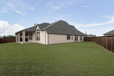 811 Langholm Dr, Celina, TX 75009 - photo 5