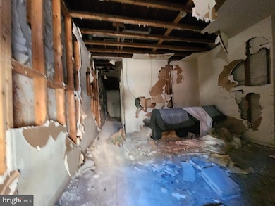 1323 Mosher St, Baltimore, MD 21217 - photo 3