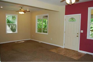 1917 11th St, Des Moines, IA 50314 - photo 5