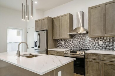 1205 Hamlet St, Columbus, OH 43201 - photo 4