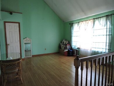 1133 Wallace St, Stroudsburg, PA 18360 - photo 2