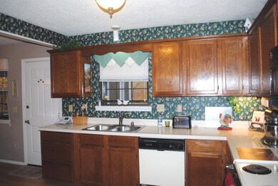 9 Oak Knoll Ln, Bella Vista, AR 72715 - photo 4