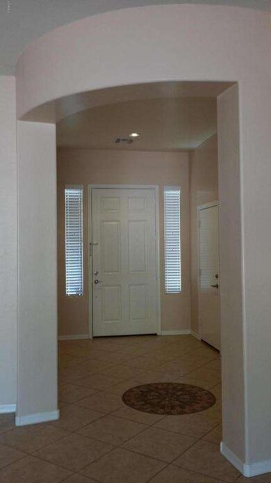 Rincon Dr Entry 1