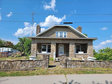 159 E Walnut St, Mount Olivet, KY 41064 - photo 2