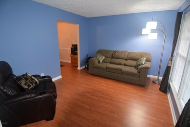 8308 Daverman Dr, Louisville, KY 40228 - photo 4