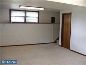 202 Scottfield Dr, Newark, DE 19713 - photo 5