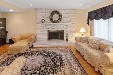 Livingroom (2)
