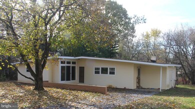 6606 Carroll Highlands Rd, Sykesville, MD 21784 - photo 2