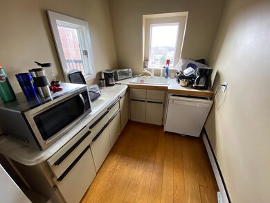 527 Massachusetts Ave unit 4, Boston, MA 02118 - photo 6