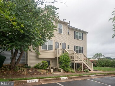 723B Cedar Crest Dr, Warrenton, VA 20186 - photo 2