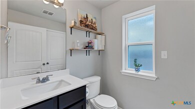 127 Friendship Oak Dr, San Marcos, TX 78666 - photo 7