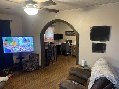 905 S Lowe St, Stuttgart, AR 72160 - photo 3