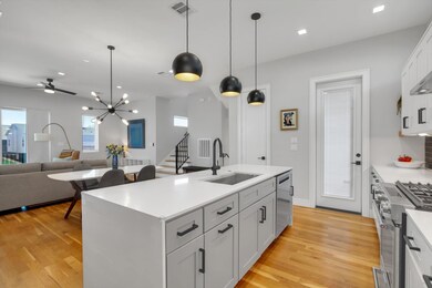 Comfort and luxury combine beautifully in this 3 b