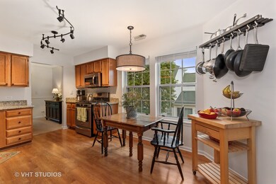 118 Hampton Blvd unit 12B, Lake Bluff, IL 60044 - photo 3