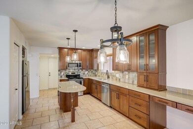 12-web-or-mls-S Chippewa Pl-012